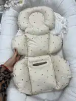 Podloga za sedište jaje - srculenca na bež pozadini