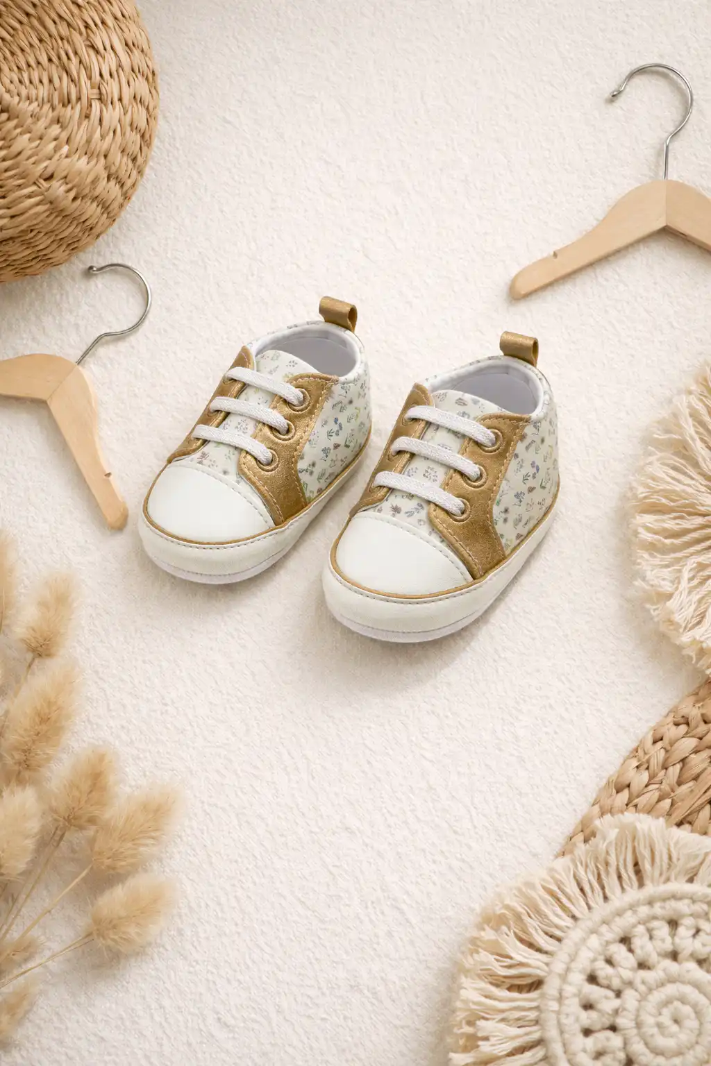 ChatGPT Image 20. феб 2026. 11_57_48 Jungle baby nehodajuće patike - zlatne - Slika 1