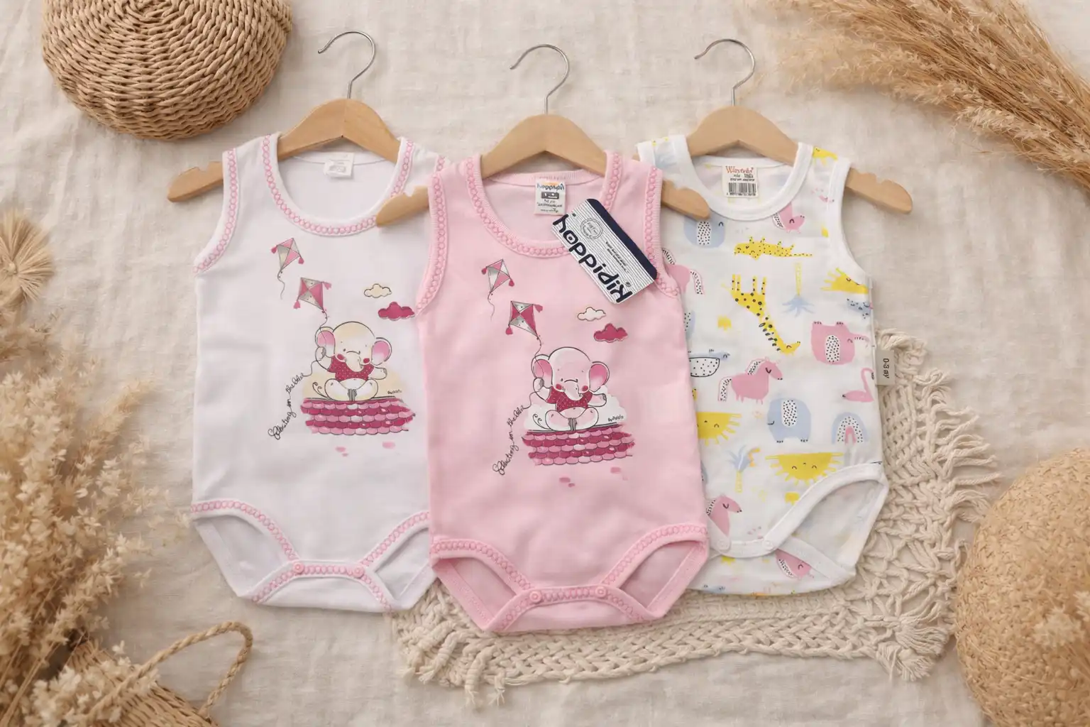 ChatGPT Image 6. мар 2026. 12_03_22 Set bodića za devojčice - Slika 1