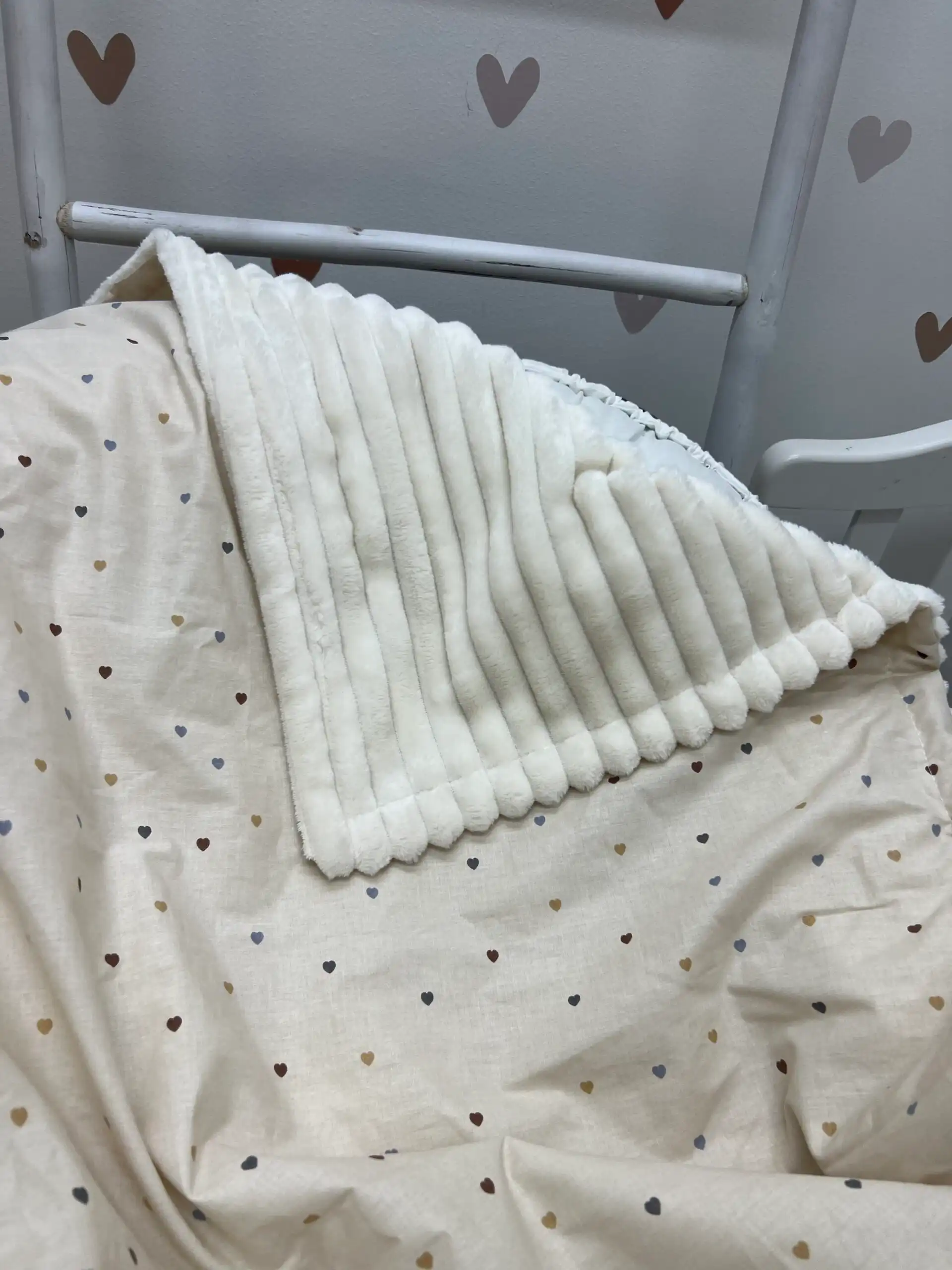 img_9651 Pamuk/polar prekrivac srculence/bez - Slika 1