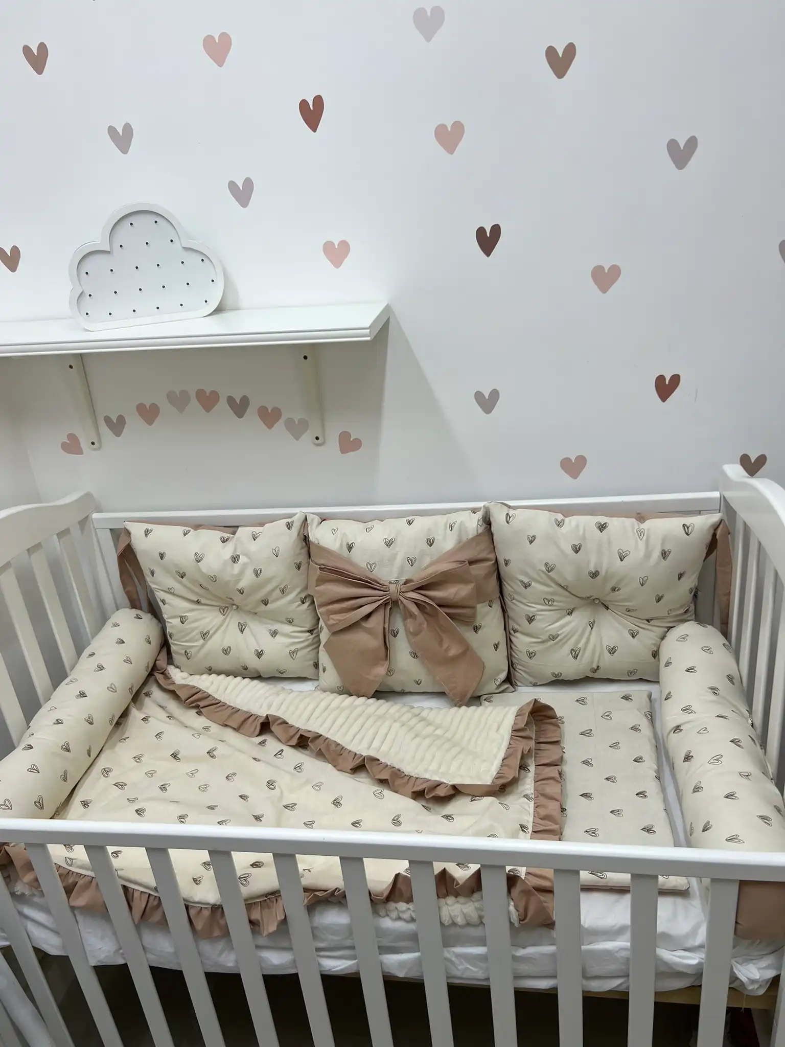 IMG_0116 Ogradica za krevetac - crtano srce/ karner - Slika 1