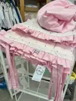 Set posteljine za krevetac sa ravnom ogradicom - sitna srculenca na nežno roze pozadini - Slika 2