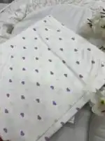Pamučni prekrivač lila srca - Slika 2