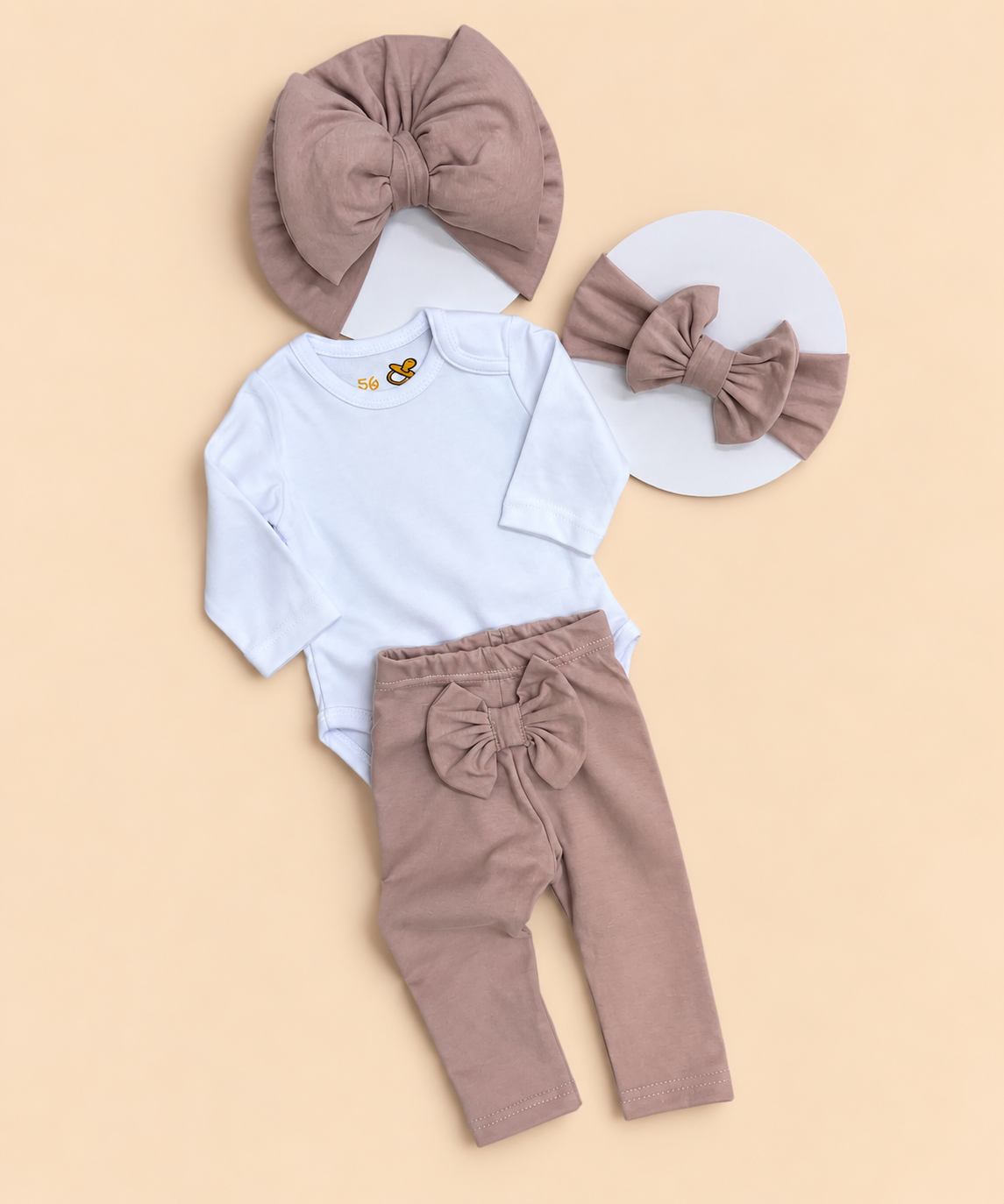 Komplet za bebe u puderastim tonovima IZABERI NATPIS Set za devojčice 2/1 -belo/puder - Slika 1